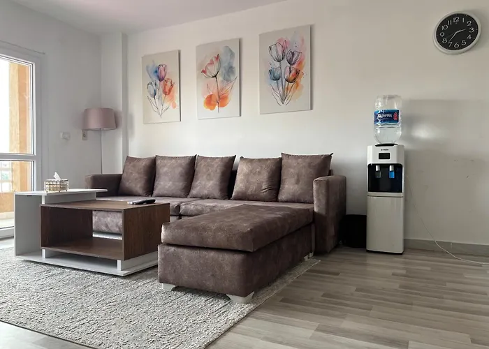 Luxury Inn: 3Br Amazing View In Madinaty B6